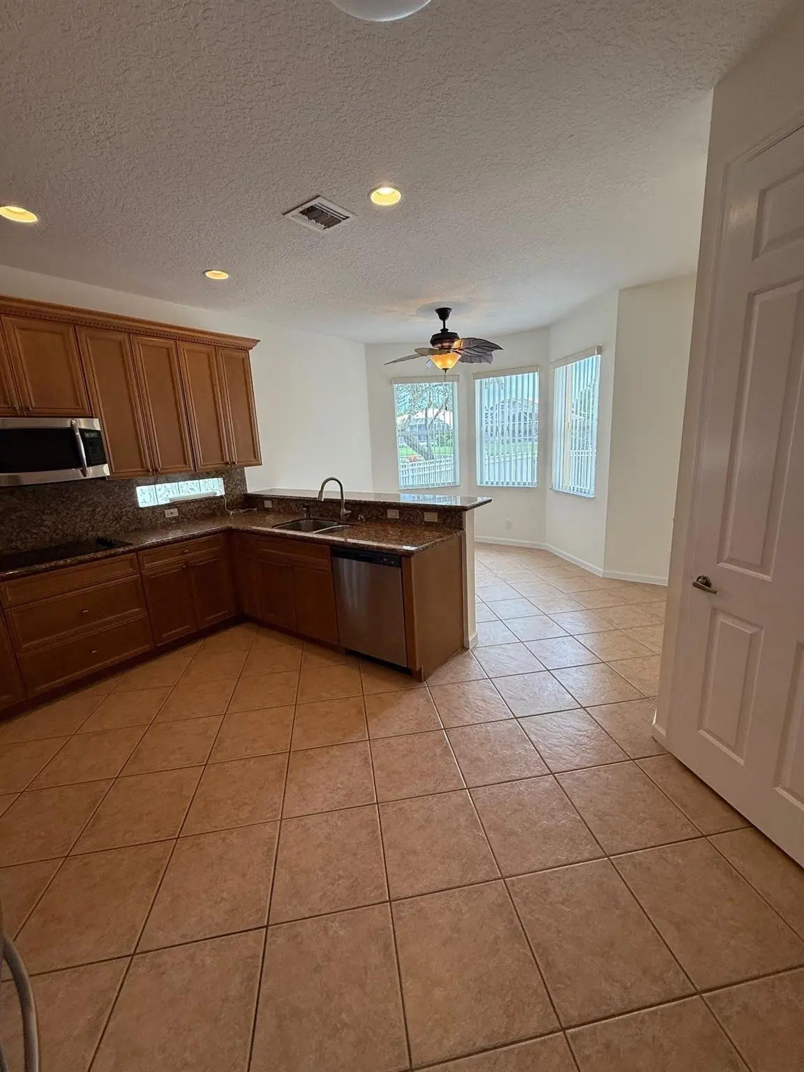 Photo 4 at 12039 Oakvista Drive, Boynton Beach