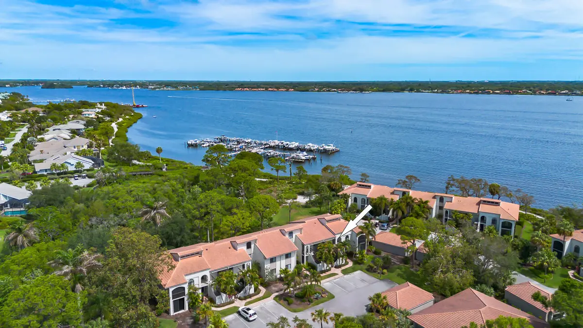 2516 NW Seagrass Drive Unit 8B-2 at 2516 NW Seagrass Drive 8b, Palm City