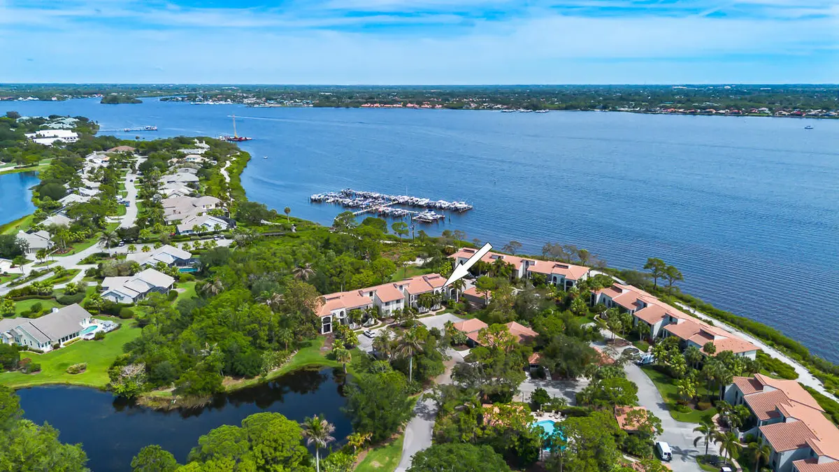 2516 NW Seagrass Drive Unit 8B-3 at 2516 NW Seagrass Drive 8b, Palm City