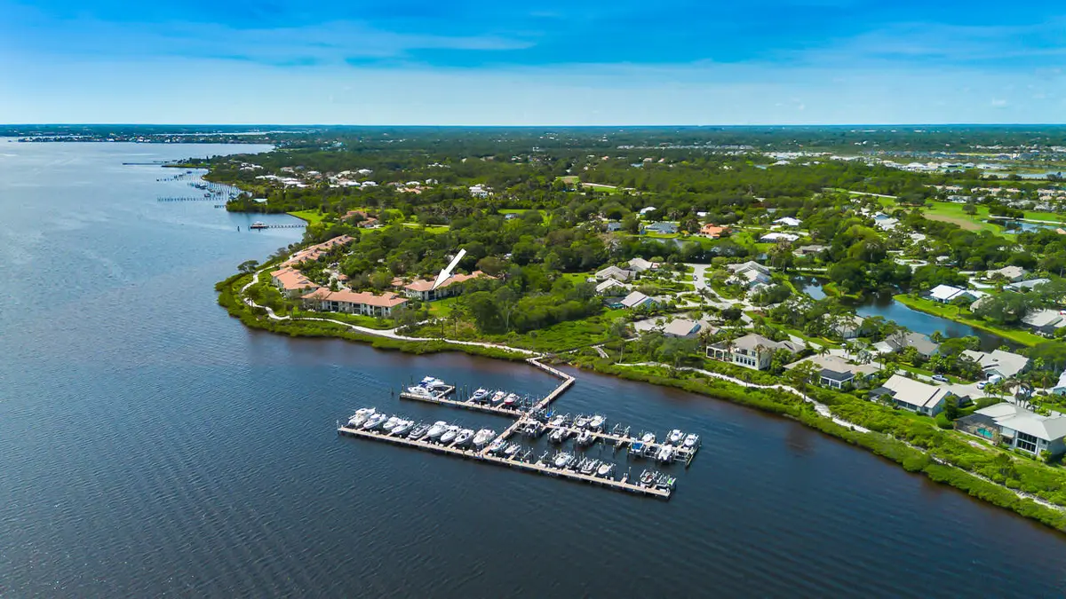 2516 NW Seagrass Drive Unit 8B-6 at 2516 NW Seagrass Drive 8b, Palm City