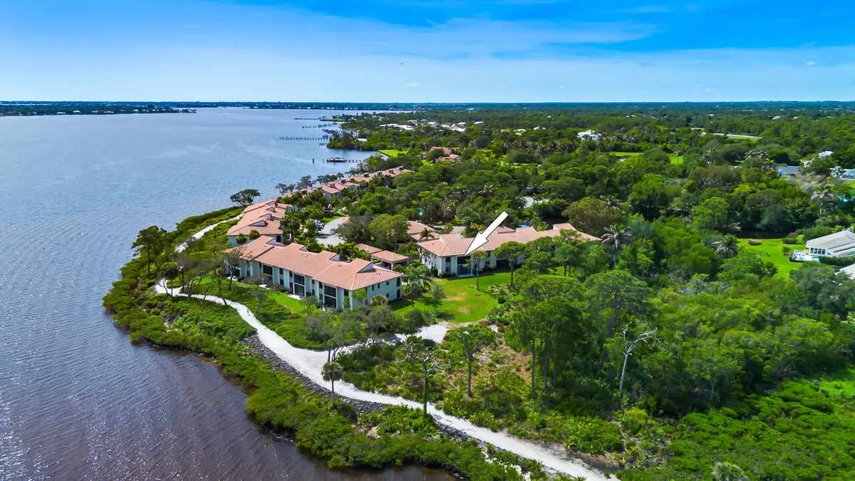 2516 NW Seagrass Drive Unit 8B-8 at 2516 NW Seagrass Drive 8b, Palm City
