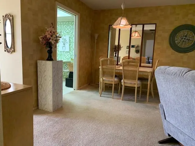 DINING ROOM at 2916 Crosley Drive M, West Palm Beach