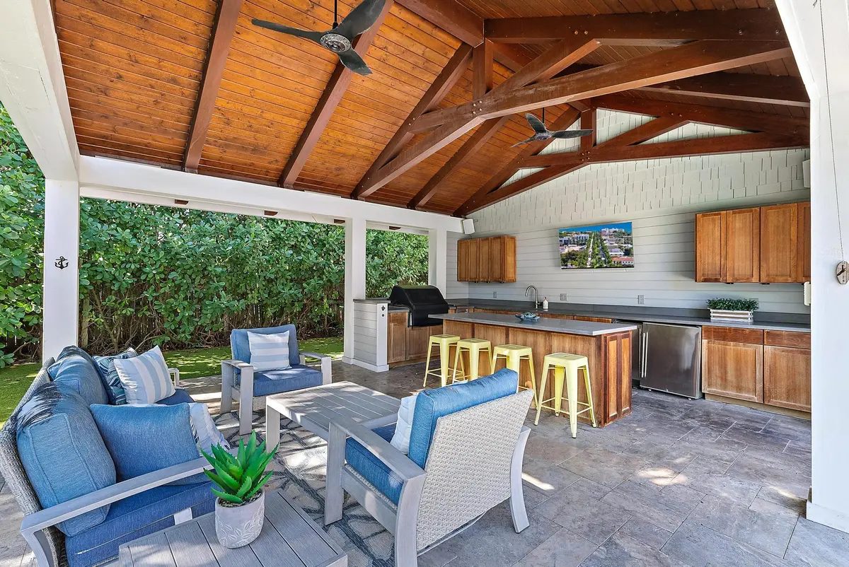 Outdoor Kitchen at 3109 Washington Road, West Palm Beach