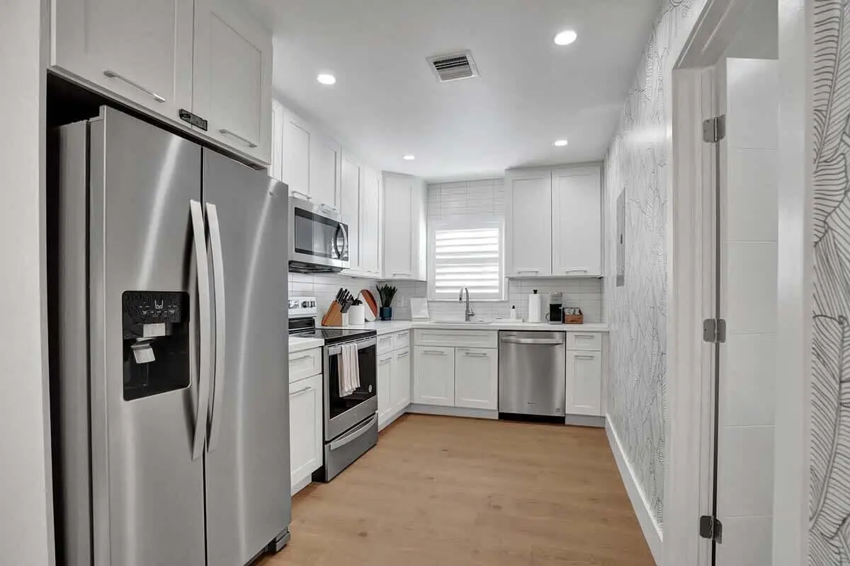 673cddc7e9b4a80067b624e9-678872153051363 at 1043 N Victoria Park Road 1-2, Fort Lauderdale