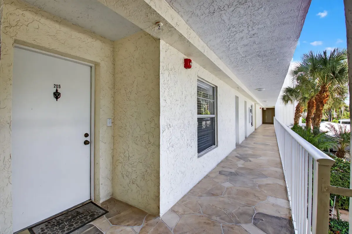 3-web-or-mls-016_DSC_1422 at 1 Harbourside Drive 4205, Delray Beach