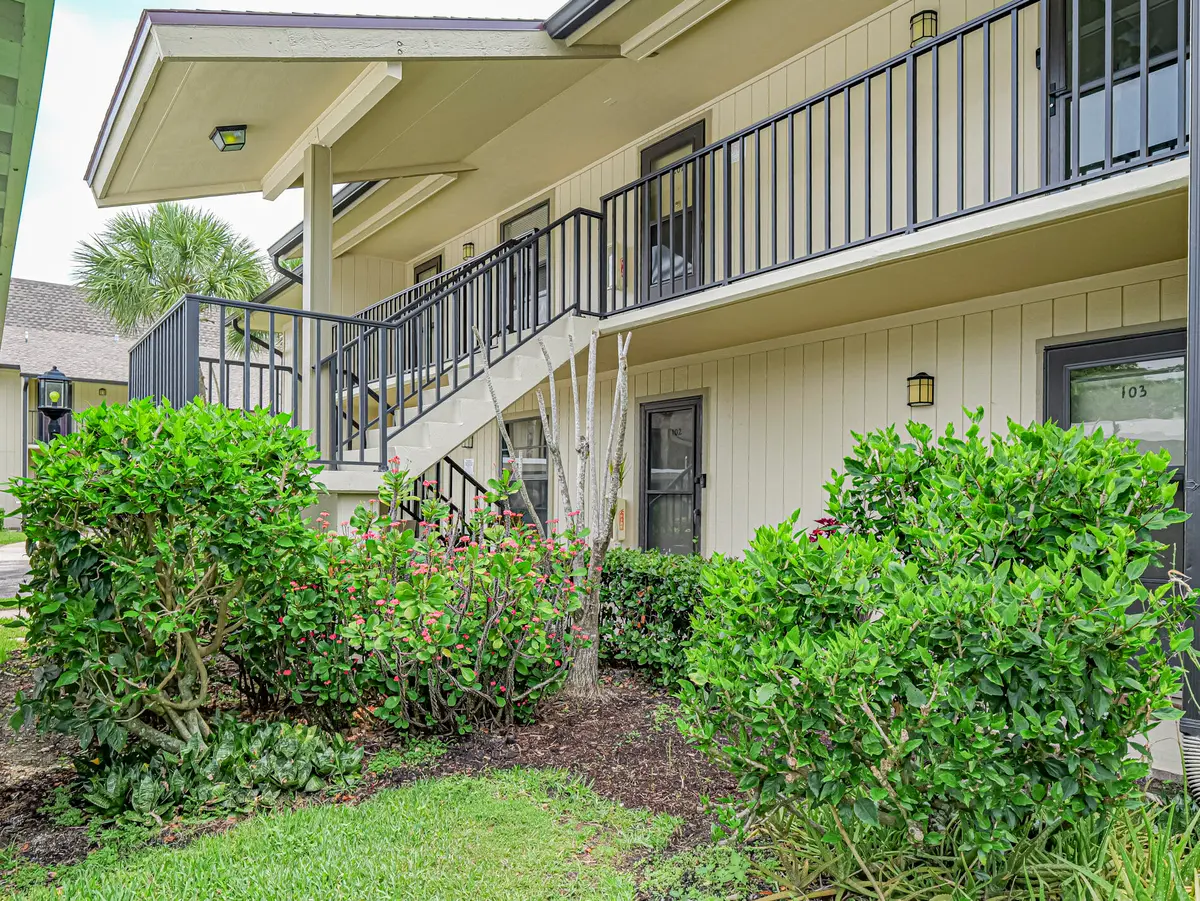 23 Plantation Drive 102, Vero Beach, FL – photo 3