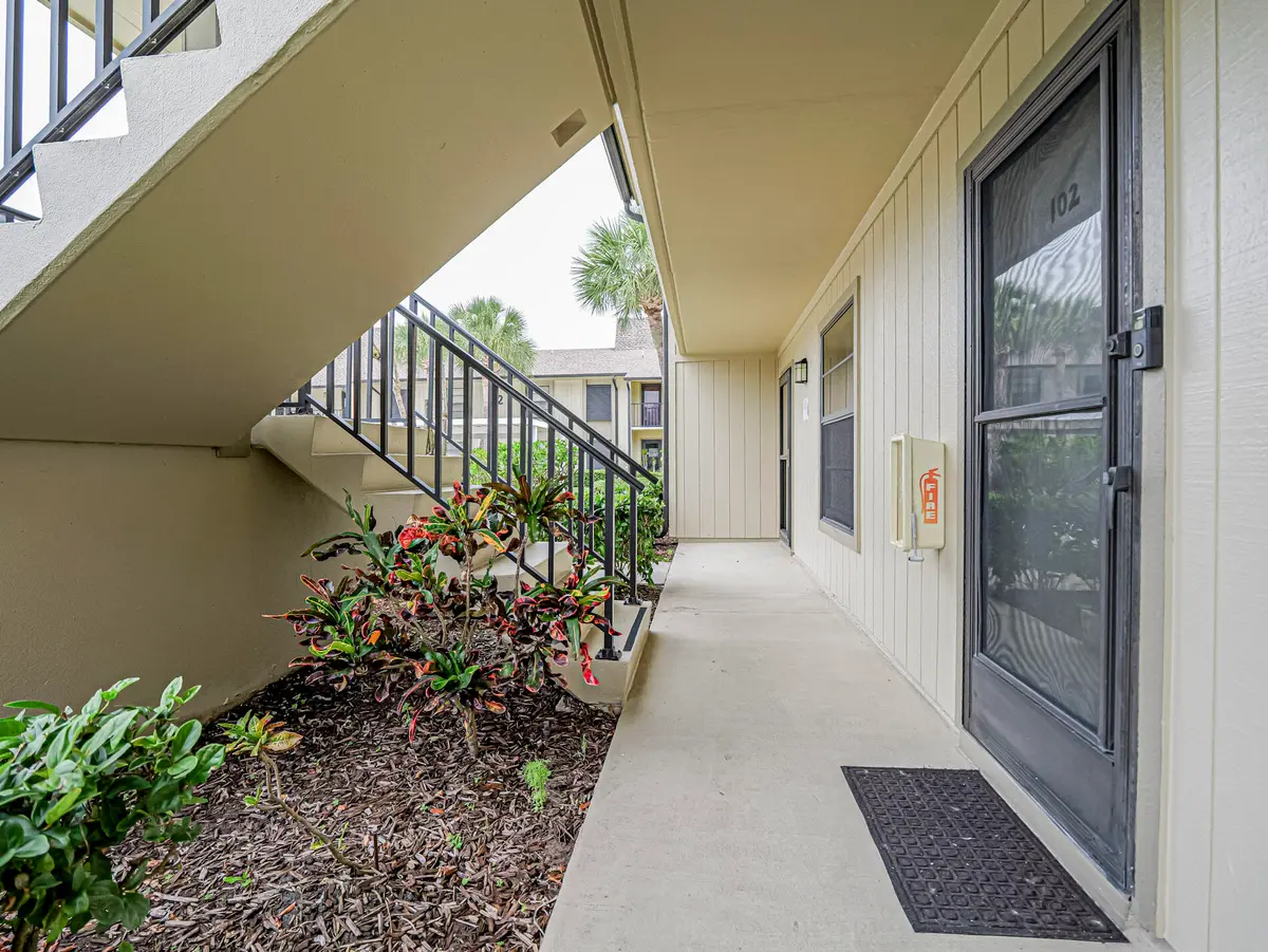 23 Plantation Drive 102, Vero Beach, FL – photo 4