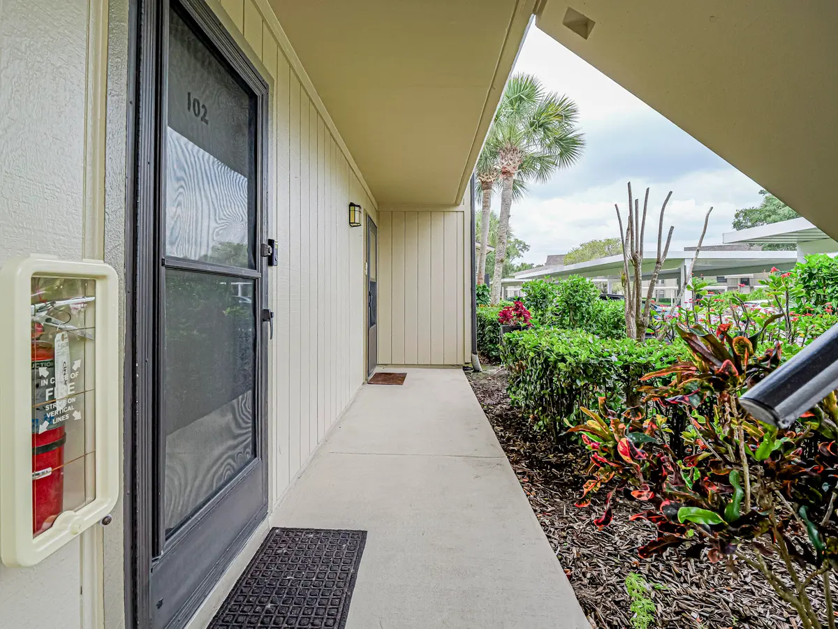 23 Plantation Drive 102, Vero Beach, FL – photo 5