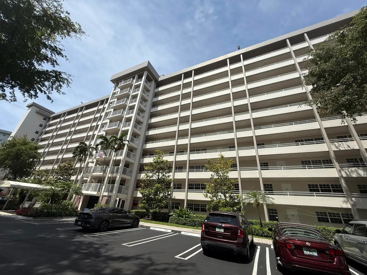 IMG_0987 at 605 Oaks Drive 602, Pompano Beach