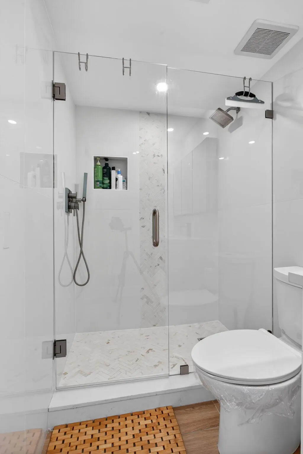 37-web-or-mls-3100-7019 at 3100 NE 48th Court 214, Lighthouse Point