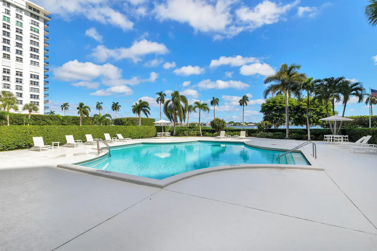 low-16 at 1801 S Flagler Drive 1007, West Palm Beach