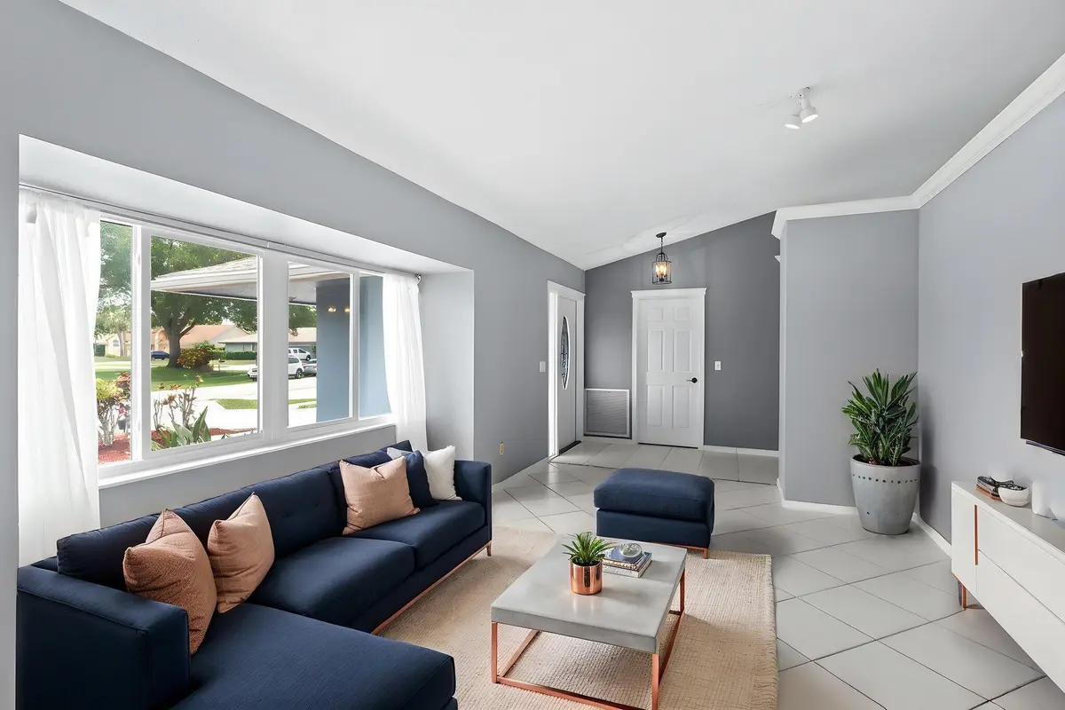 Living Room VS at 986 Cherry Lane, Wellington