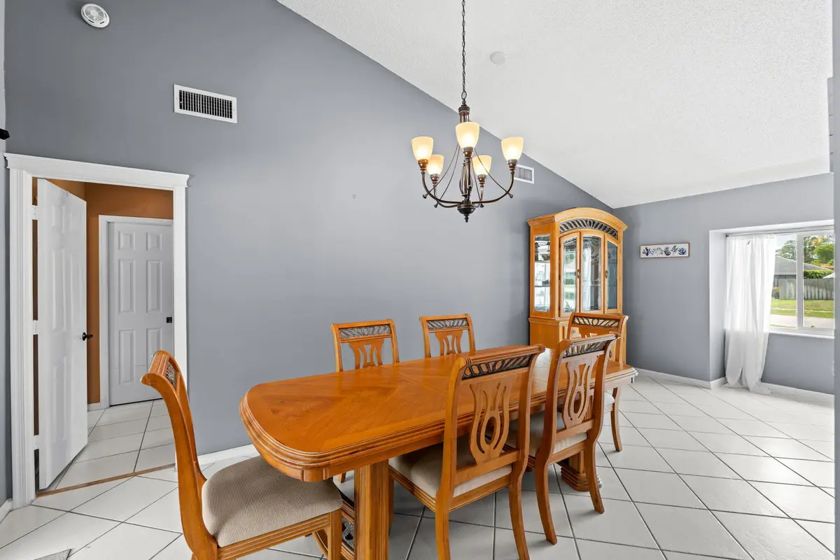 Living Room at 986 Cherry Lane, Wellington