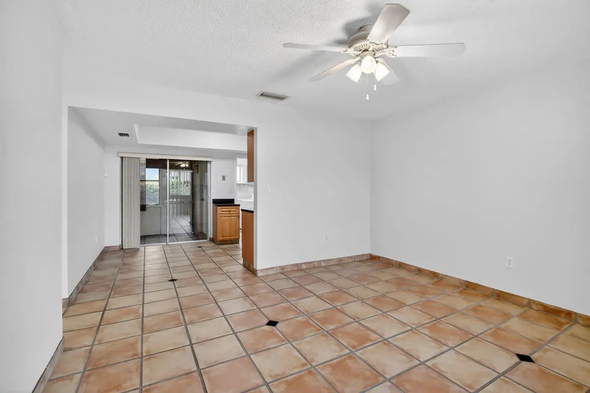 7-web-or-mls-_A7A2313 at 6281 Moseley Street 1-2, Hollywood