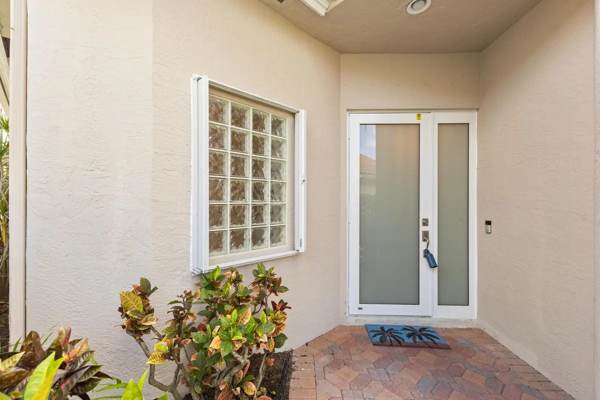 Front door at 1009 Diamond Head Way, Palm Beach Gardens