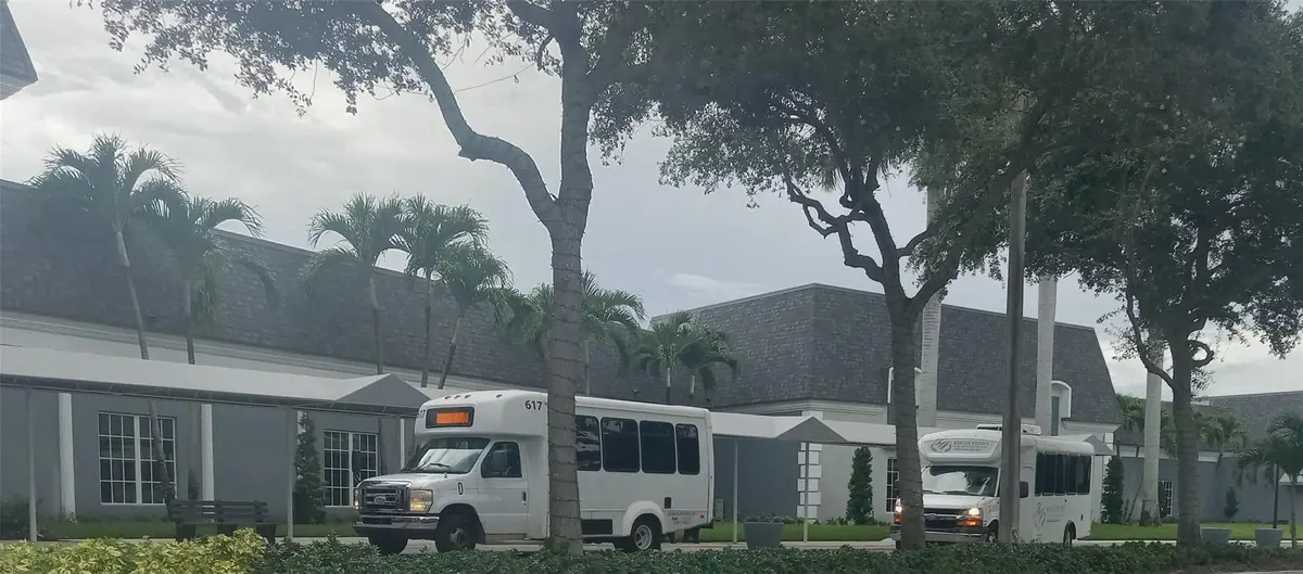 Club house and transportation at 189 Seville 189, Delray Beach