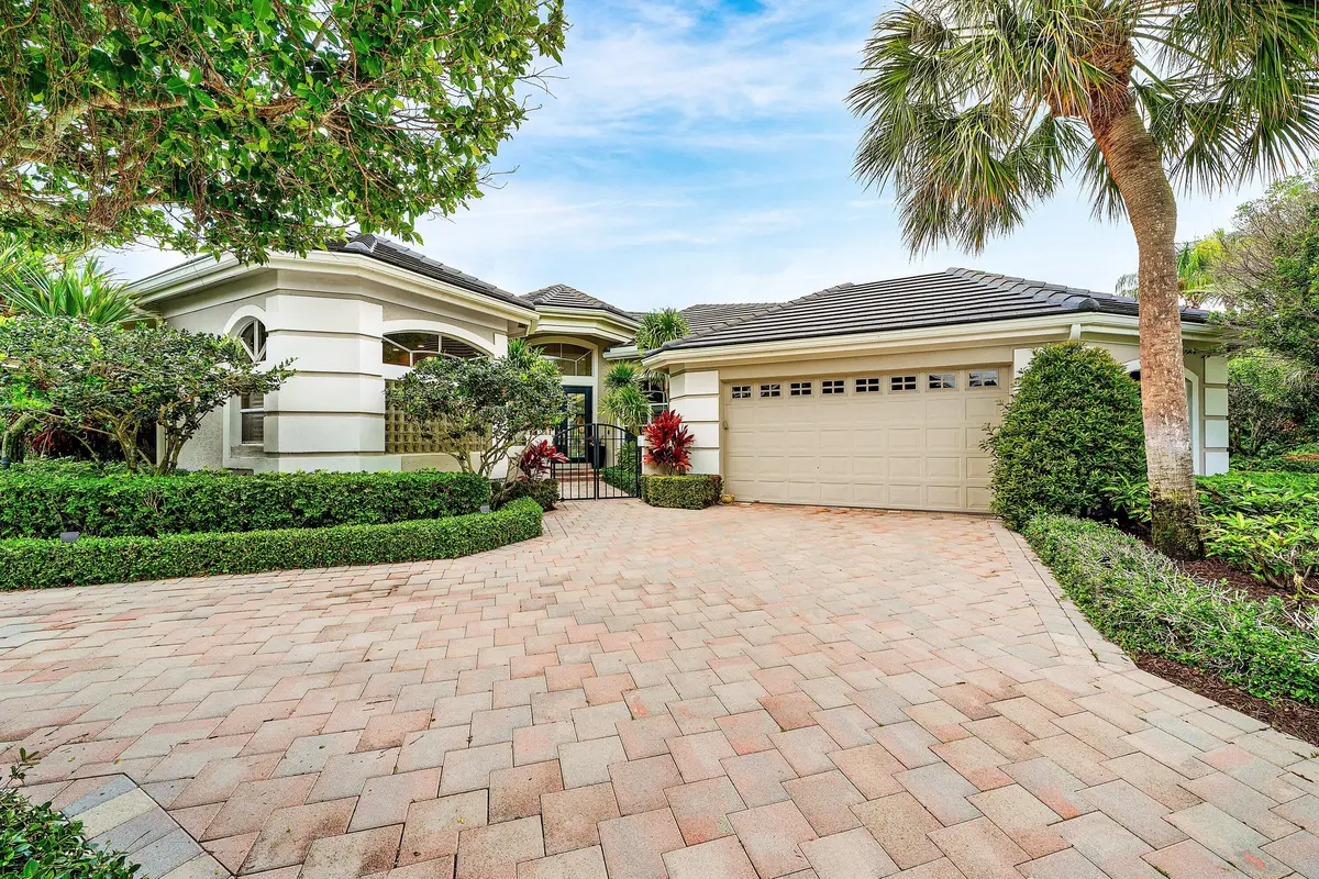 004-21SomersetDrive-PalmBeachGardens-FL- at 21 Somerset Drive, Palm Beach Gardens