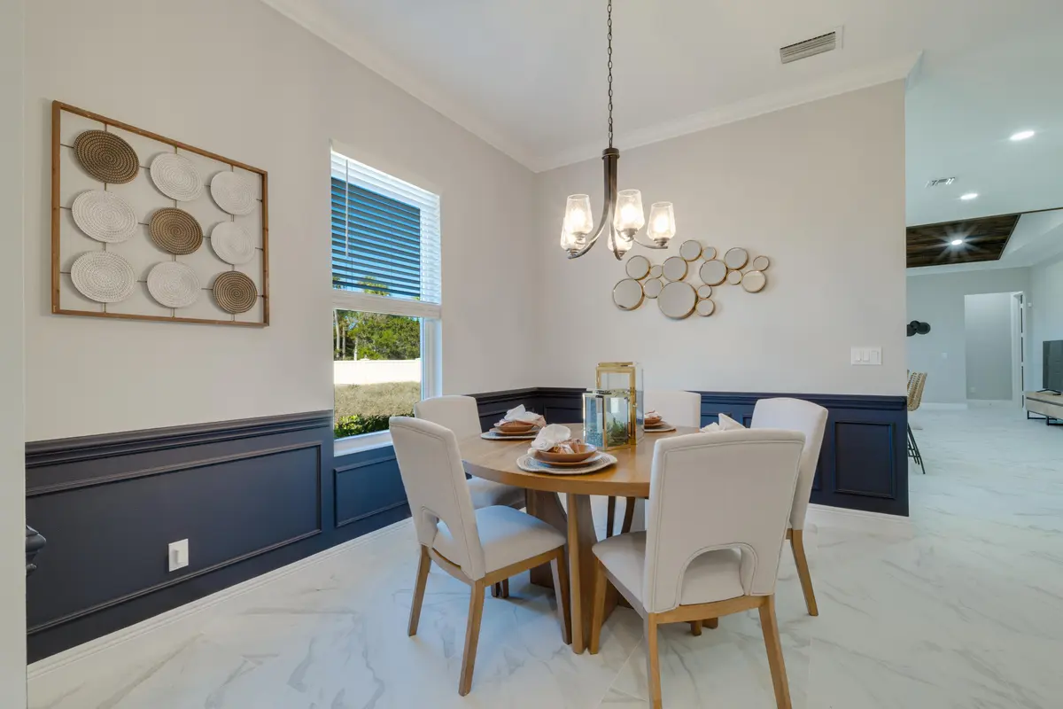 CM MEDIA-21 at 2005 Bridgepointe Circle 97, Vero Beach