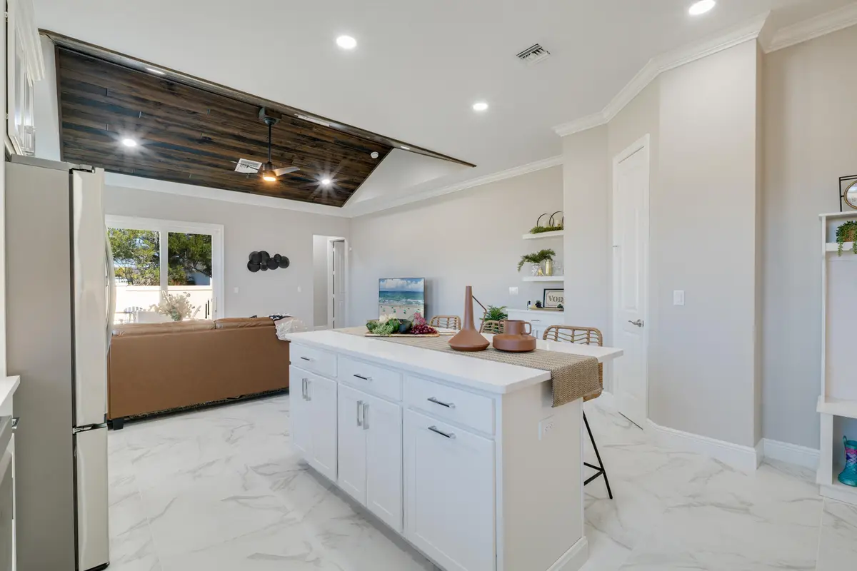 CM MEDIA-33 at 2005 Bridgepointe Circle 97, Vero Beach