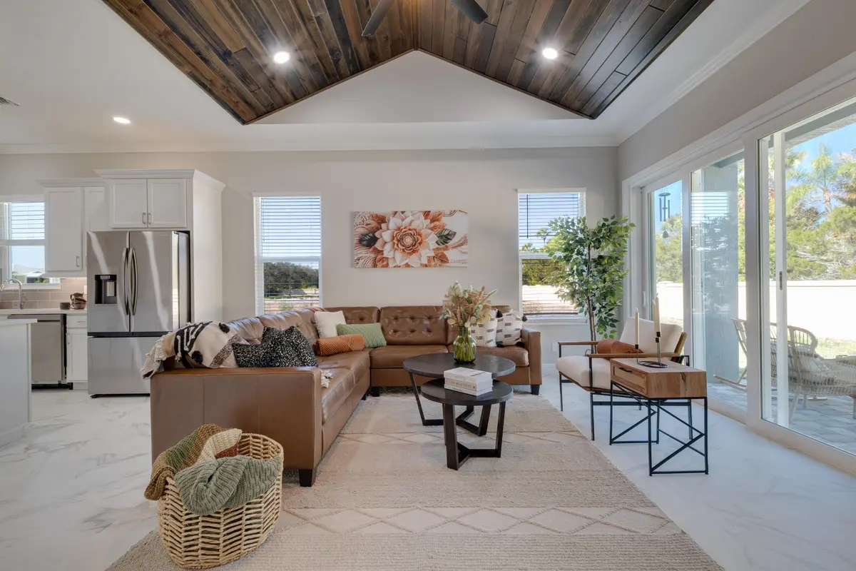 CM MEDIA-37 at 2005 Bridgepointe Circle 97, Vero Beach