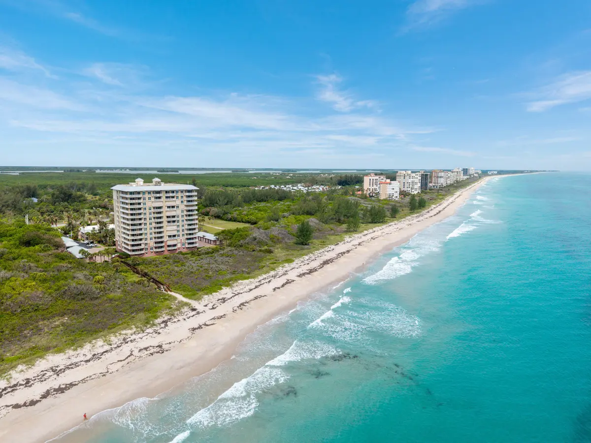 65_dji_20260512113203_0205_d at 3702 N Hwy A1a 801, Hutchinson Island