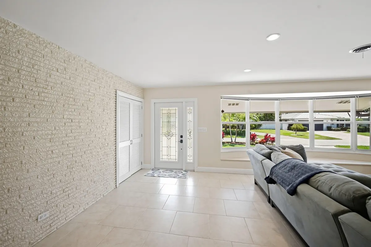 Entrance at 4111 NE 26th Terrace, Lighthouse Point