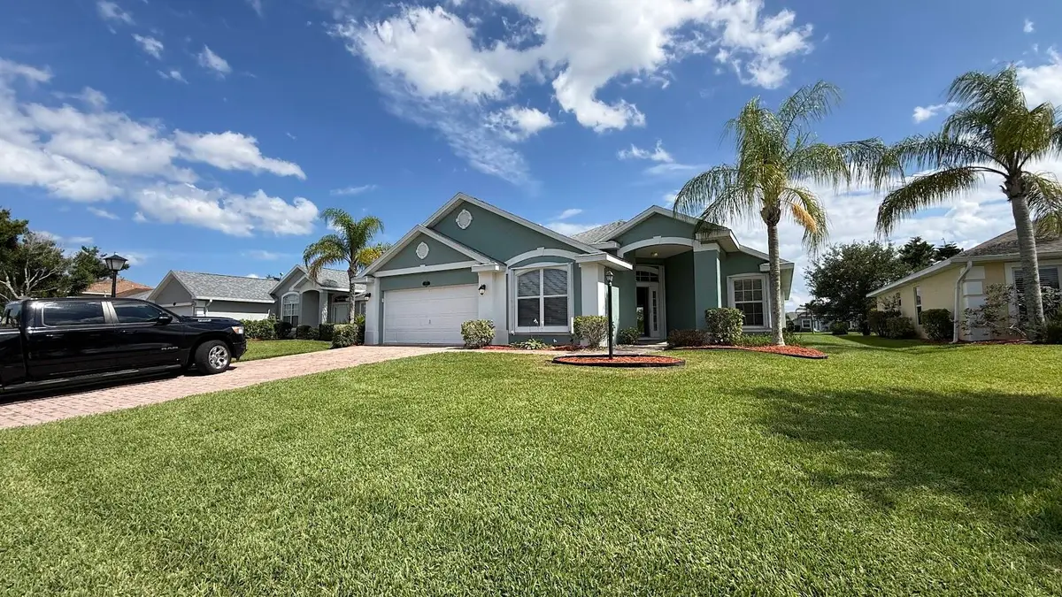 IMG_3678 at 515 S Valencia Cir Circle, Vero Beach
