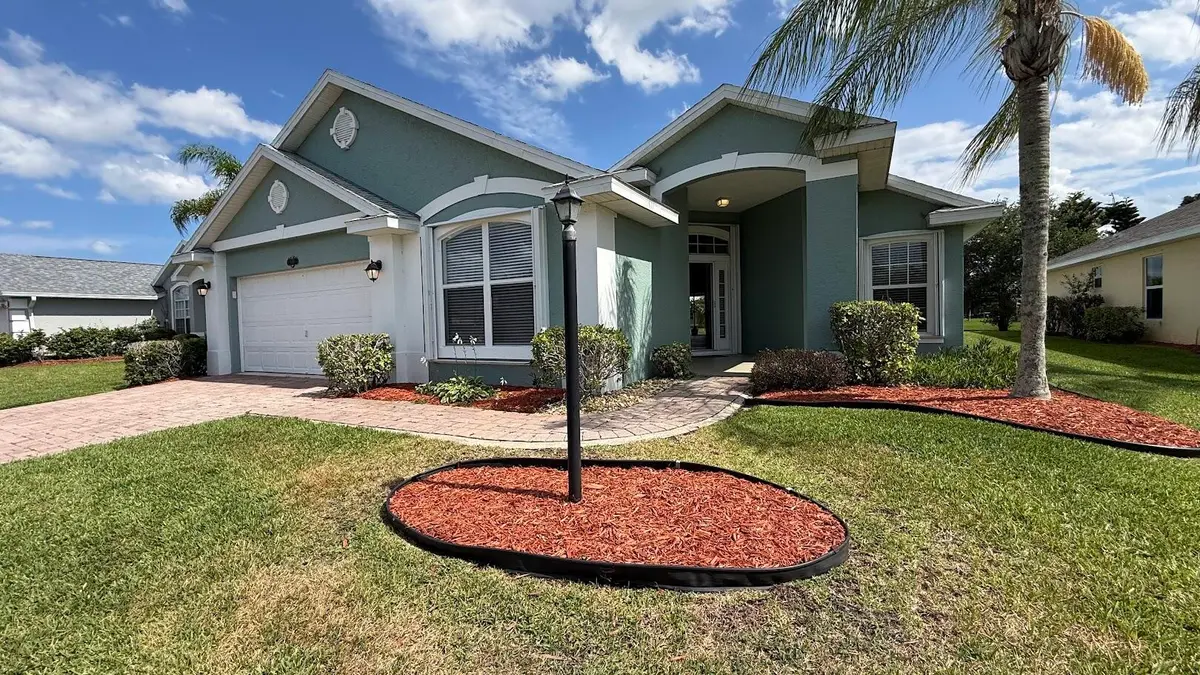 IMG_3679 at 515 S Valencia Cir Circle, Vero Beach