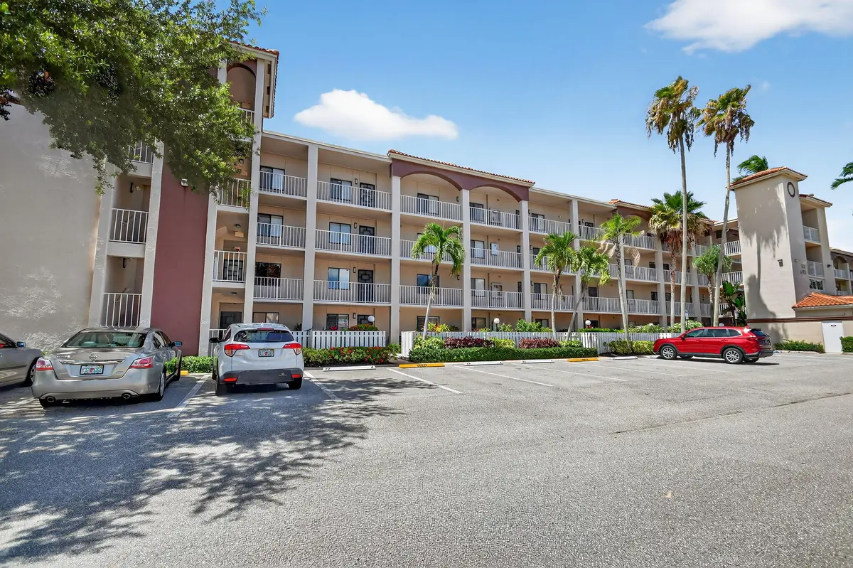 3-web-or-mls-DSC_8447 at 6193 Pointe Regal Circle 402, Delray Beach