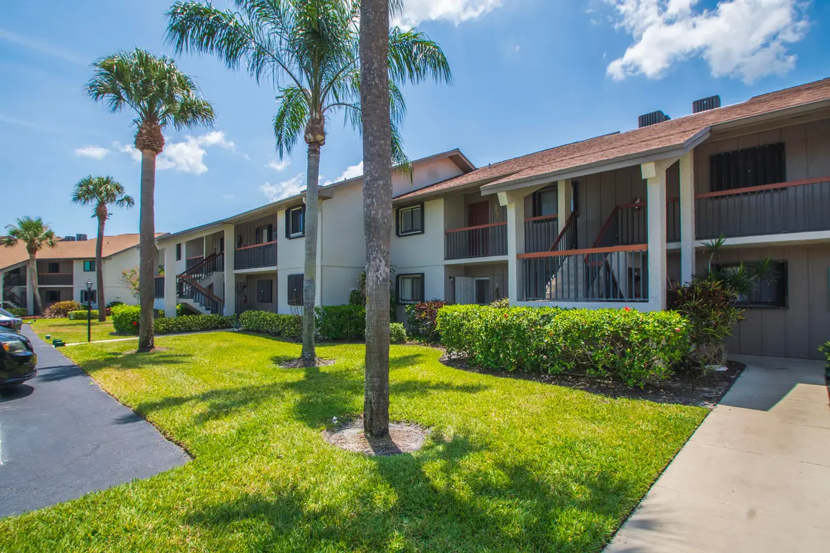 Image00001 at 1600 NE Dixie Highway 10-103, Jensen Beach