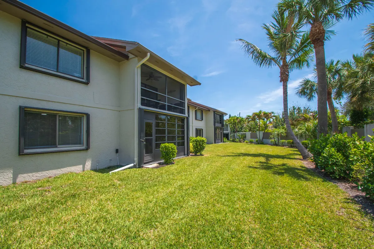 Image00014 at 1600 NE Dixie Highway 10-103, Jensen Beach