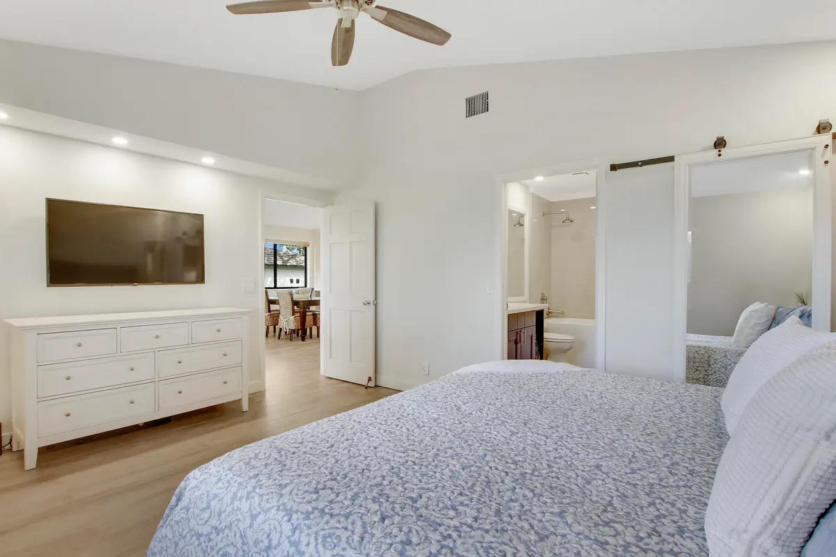 Master Suite at 533 Club Drive, Palm Beach Gardens