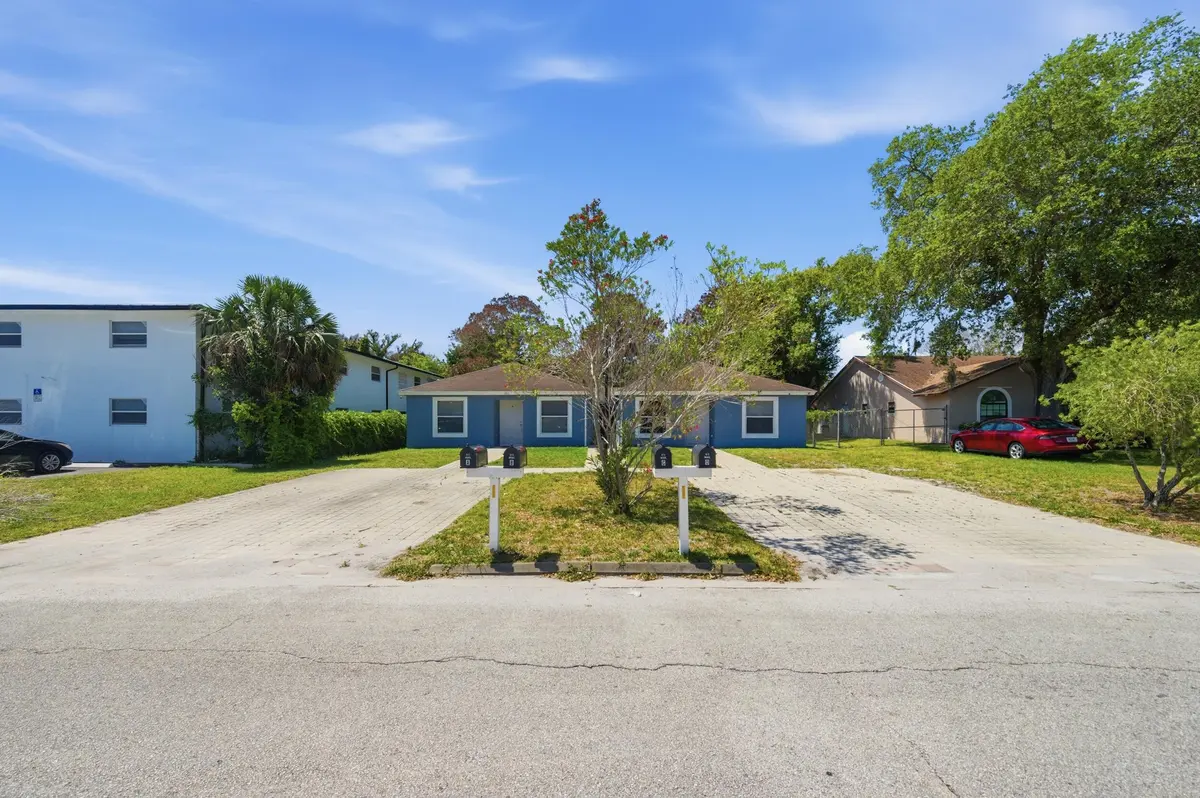 6__d4s0037 at 1311 Emerald Terrace, Fort Pierce