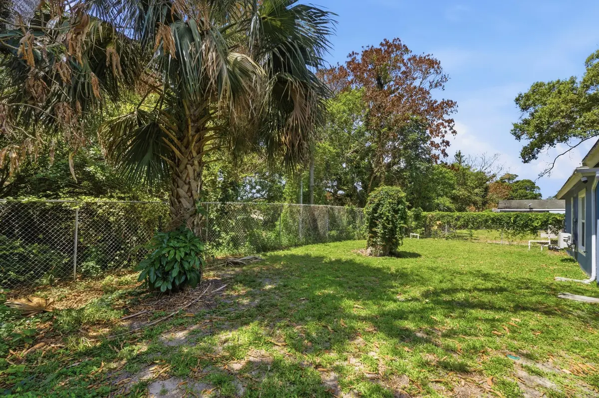 51__d4s9986 at 1311 Emerald Terrace, Fort Pierce