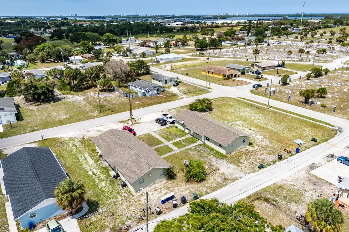 063-1205AvenueK-FortPierce-FL-34950-FULL at 1205 Ave K, Fort Pierce