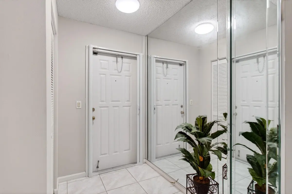 11-web-or-mls-DSC_2756 at 10174 Mangrove Drive 201, Boynton Beach
