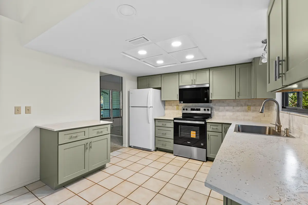 975-4th-Ln-HigMedia-015 at 975 4th Lane, Vero Beach