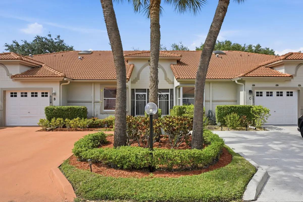 1-web-or-mls-_DSC5409 Tyrone Burnett Jr at 9857 Summerbrook Terrace B, Boynton Beach