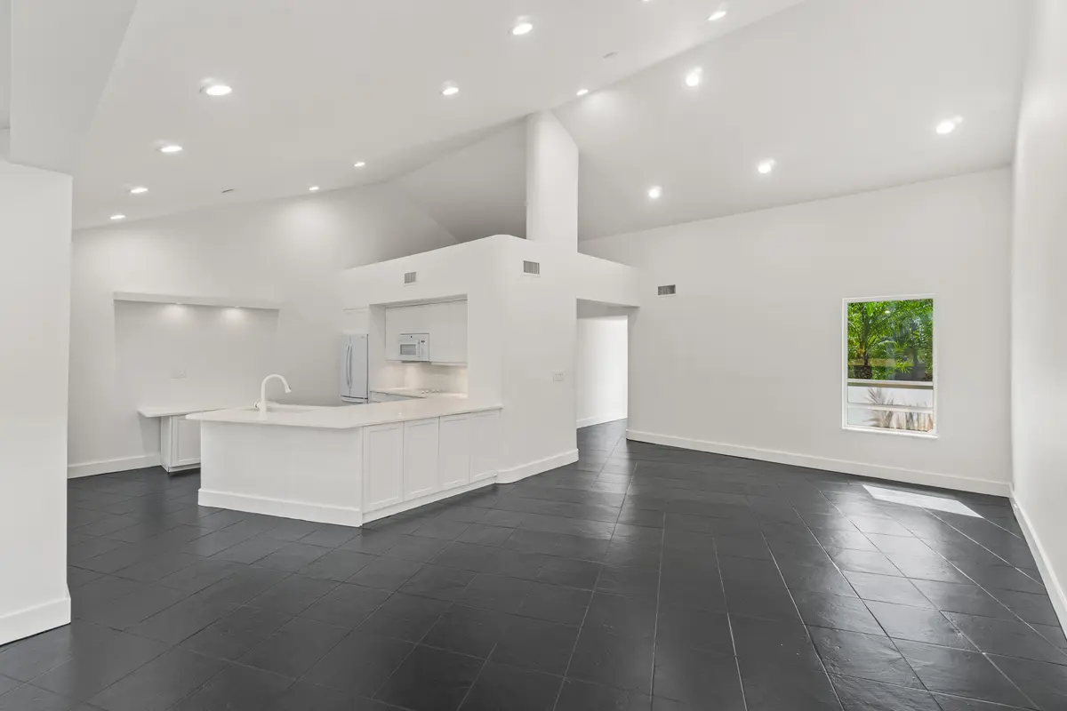 900Greensward27 at 900 Greensward Lane 114-g, Delray Beach