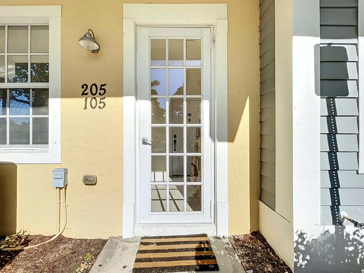 425 Greenwich Circle #205-1 at 425 Greenwich Circle 205, Jupiter