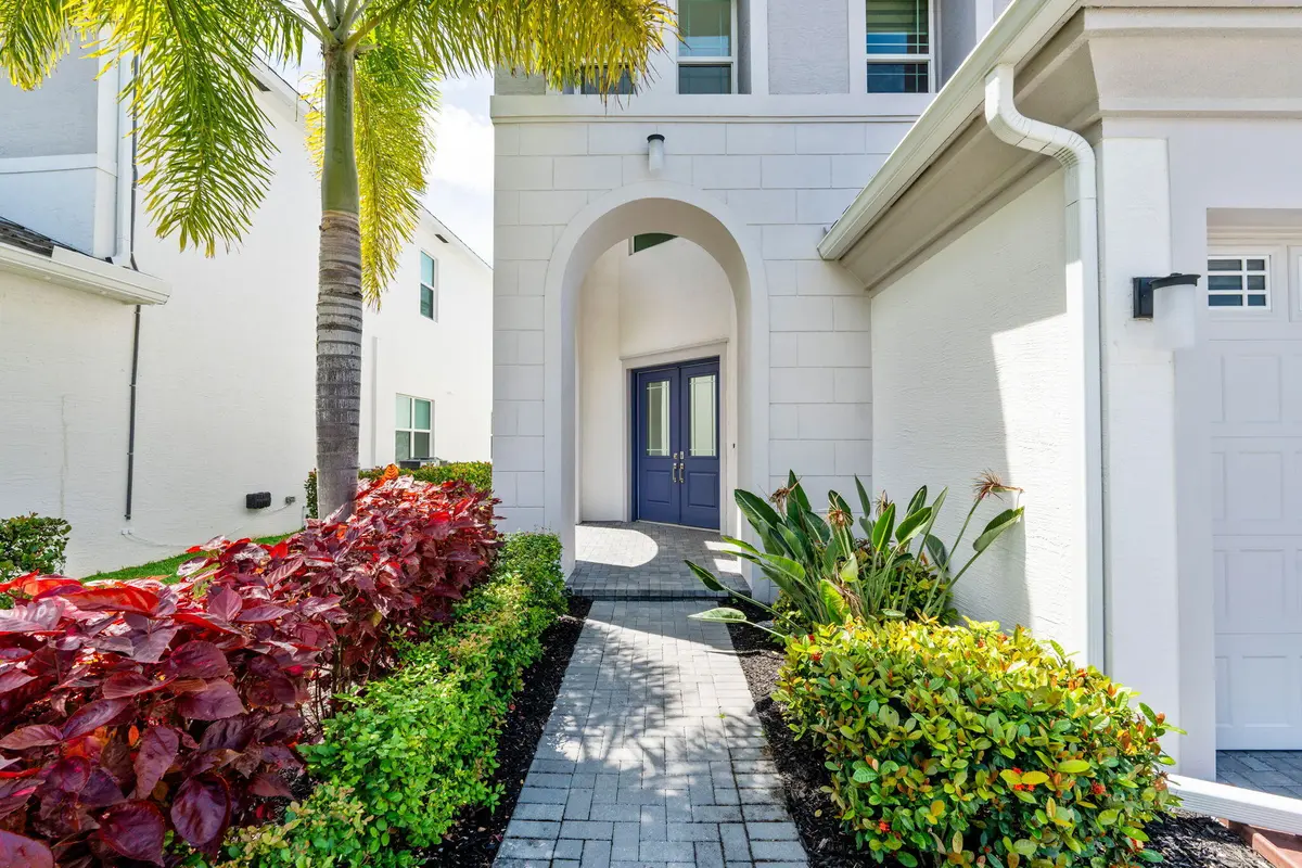 5-web-or-mls-A7404811 at 14974 Goldspar Court, Westlake