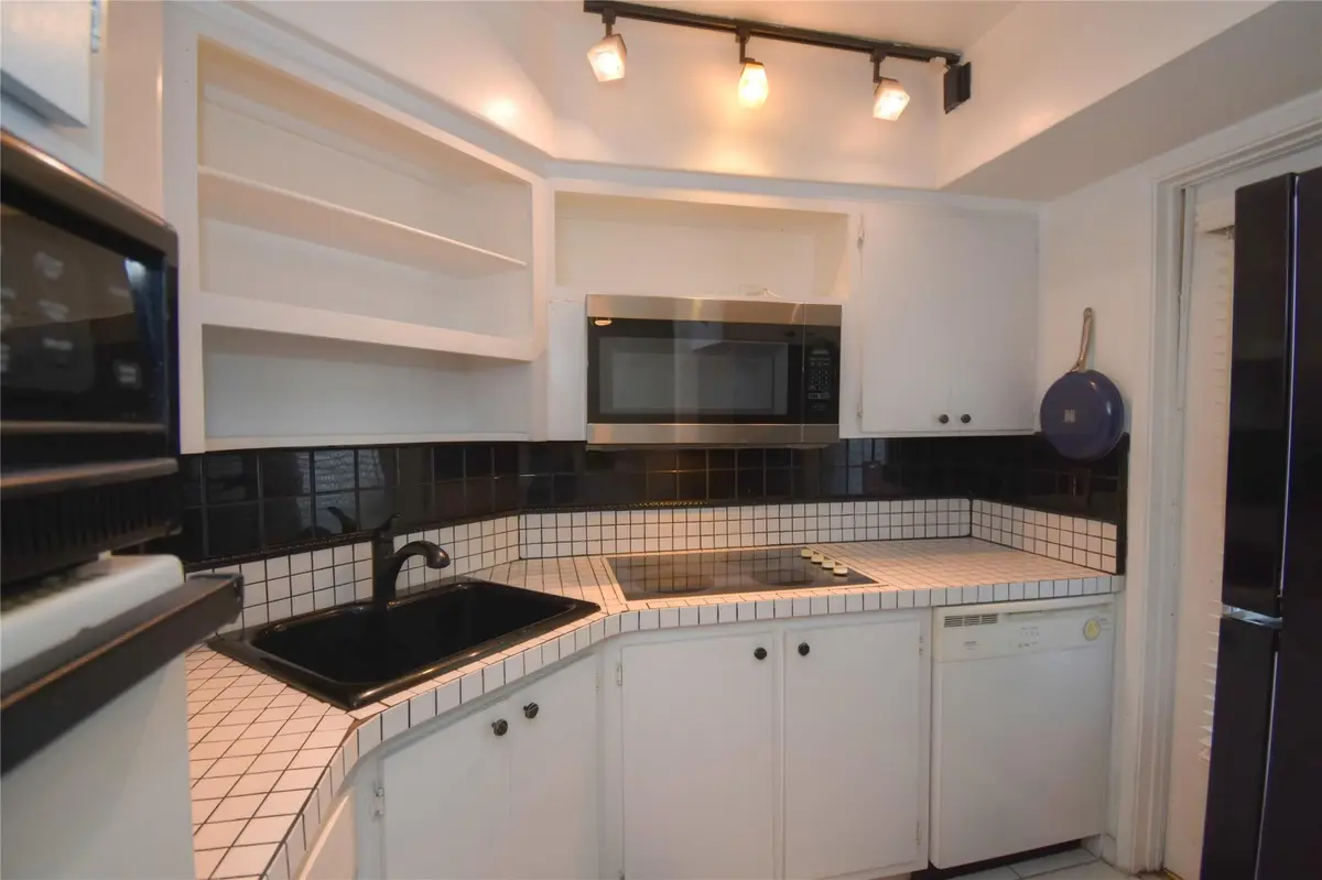Photo 6 at 2161 NE 42nd Court 114, Lighthouse Point