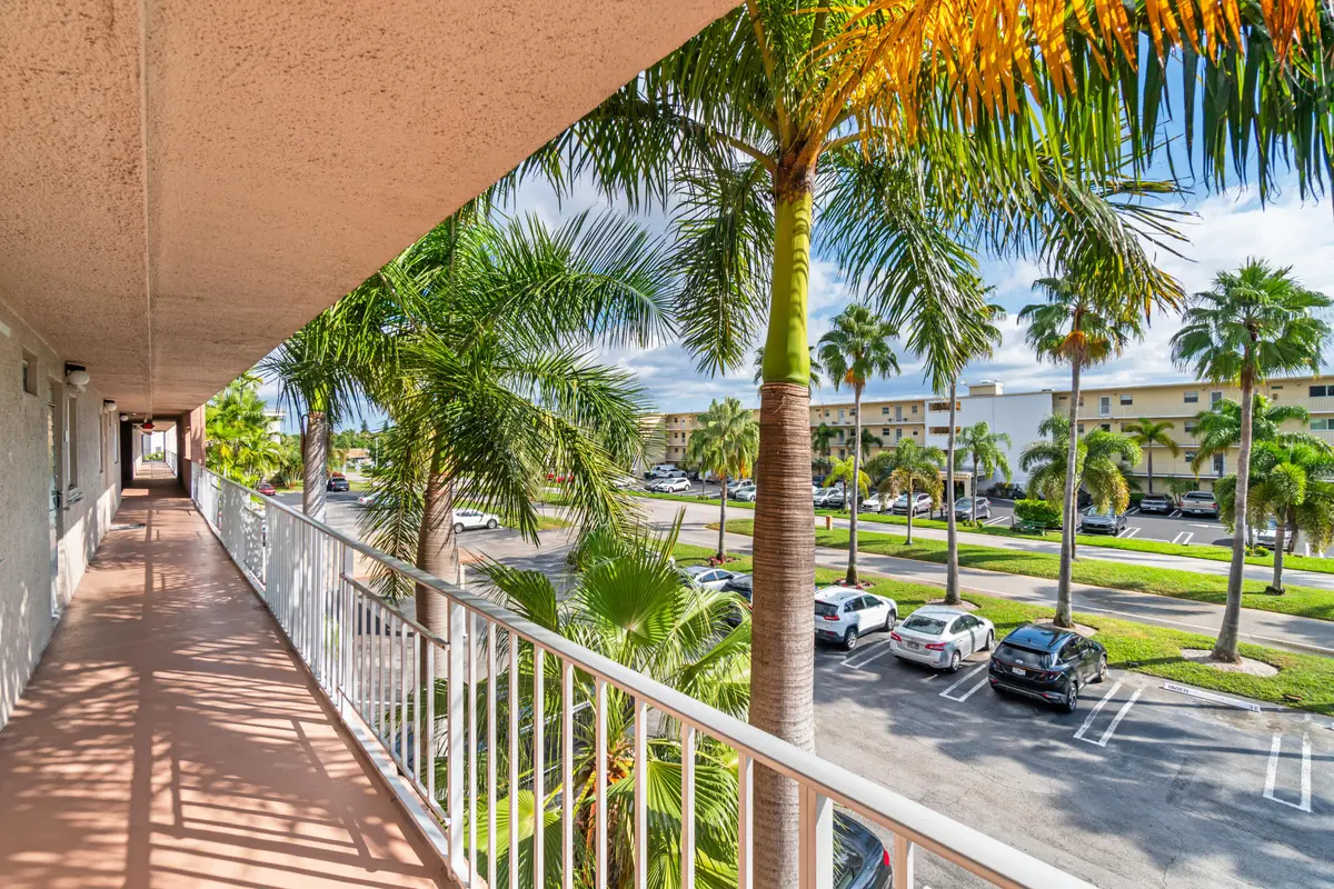 029-2615Northeast1stCourt-303-BoyntonBea at 2615 NE 1st Court 410, Boynton Beach