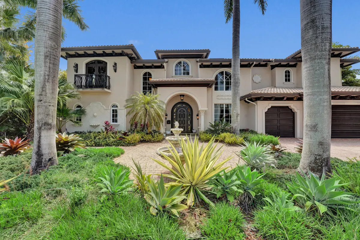 DSC07494 at 1212 E Lake Drive, Fort Lauderdale