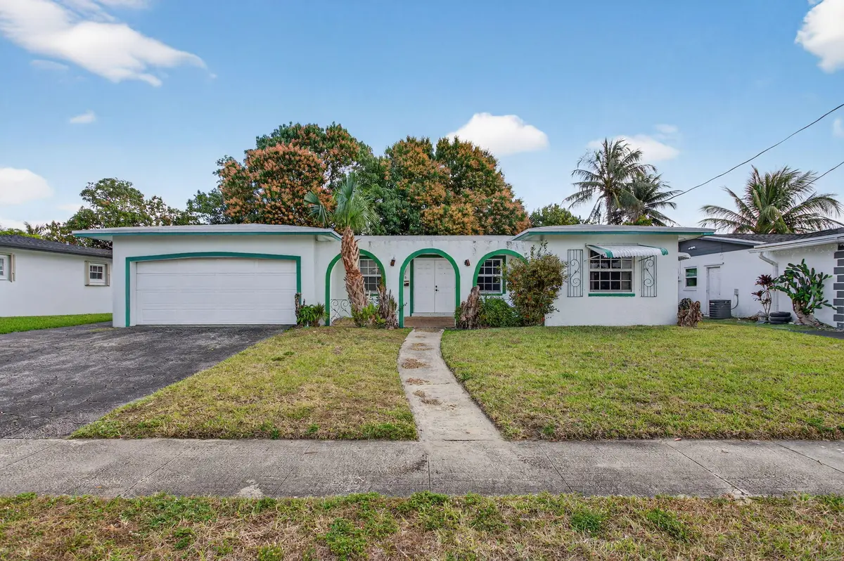 1-web-or-mls-2540-6041 at 2540 NW 34th Terrace, Lauderdale Lakes