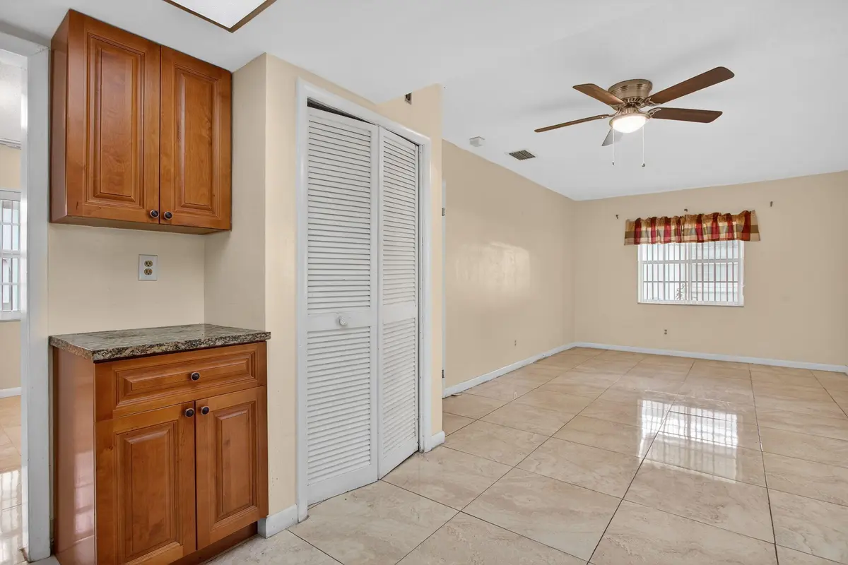 46-web-or-mls-2540-6201 at 2540 NW 34th Terrace, Lauderdale Lakes
