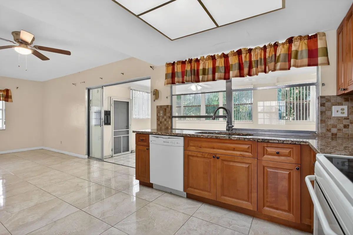 45-web-or-mls-2540-6196 at 2540 NW 34th Terrace, Lauderdale Lakes