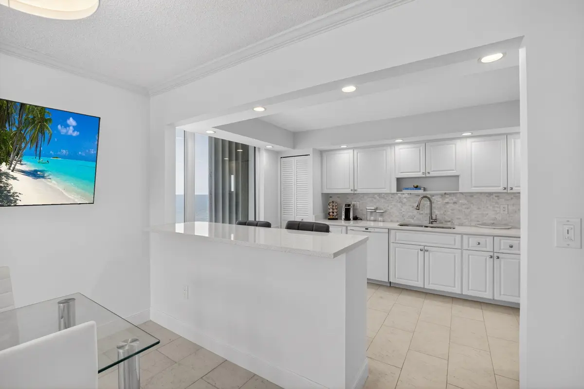 04 Kitchen at 3009 S Ocean Boulevard 902, Highland Beach