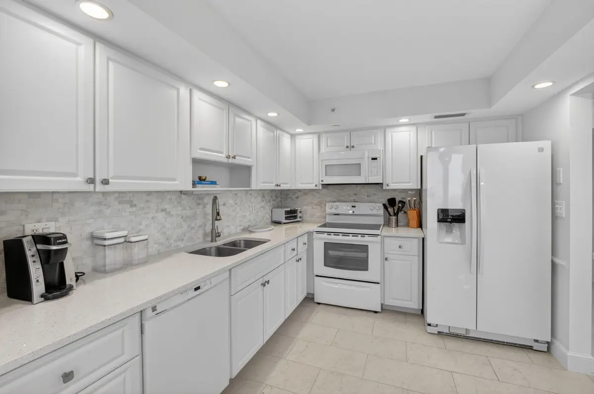 05 Kitchen at 3009 S Ocean Boulevard 902, Highland Beach