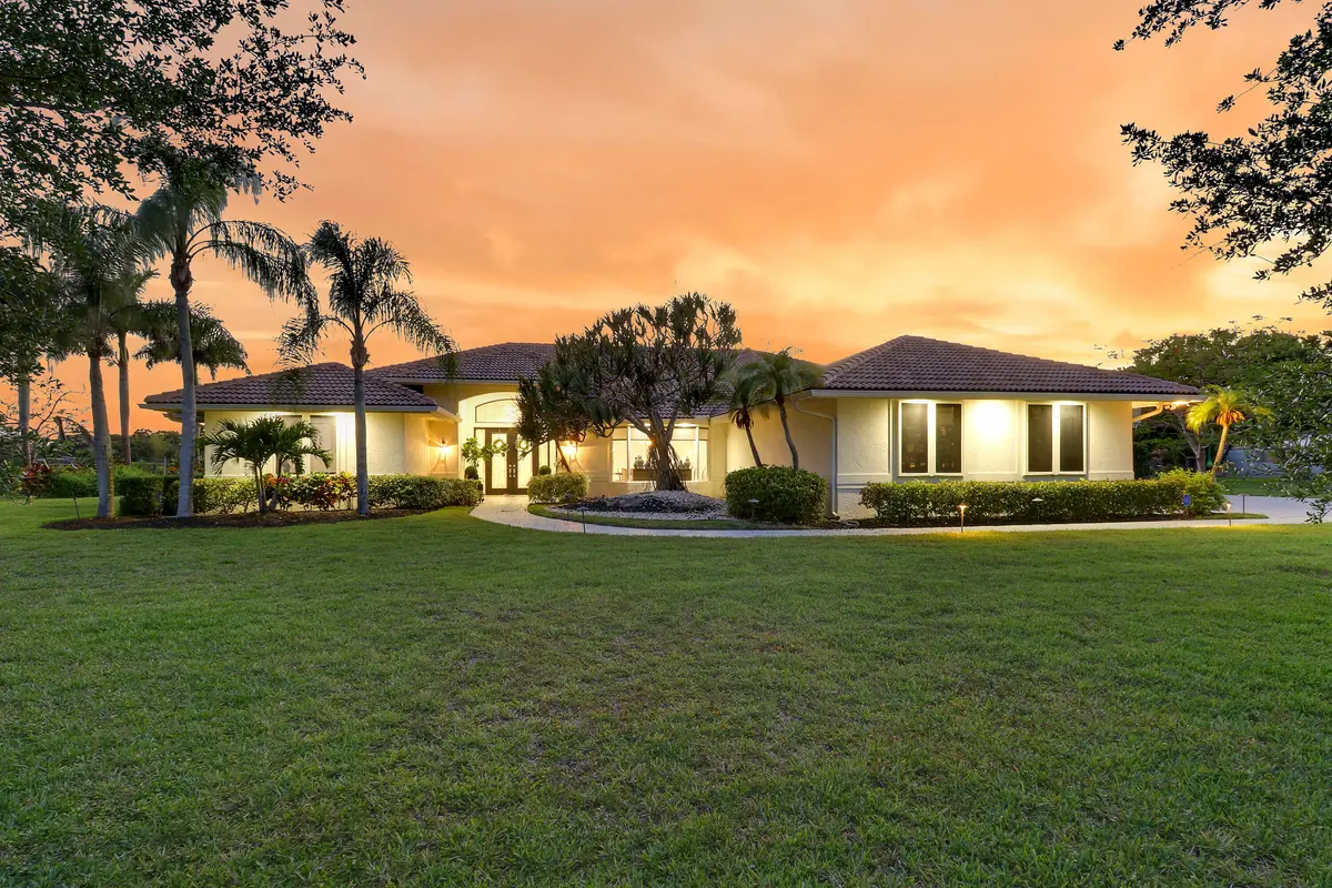 Twilight-2 at 8667 Steeplechase Drive, Palm Beach Gardens